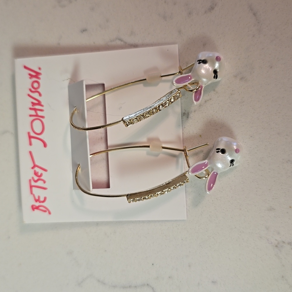NWT betsey johnson bunny drop earrings